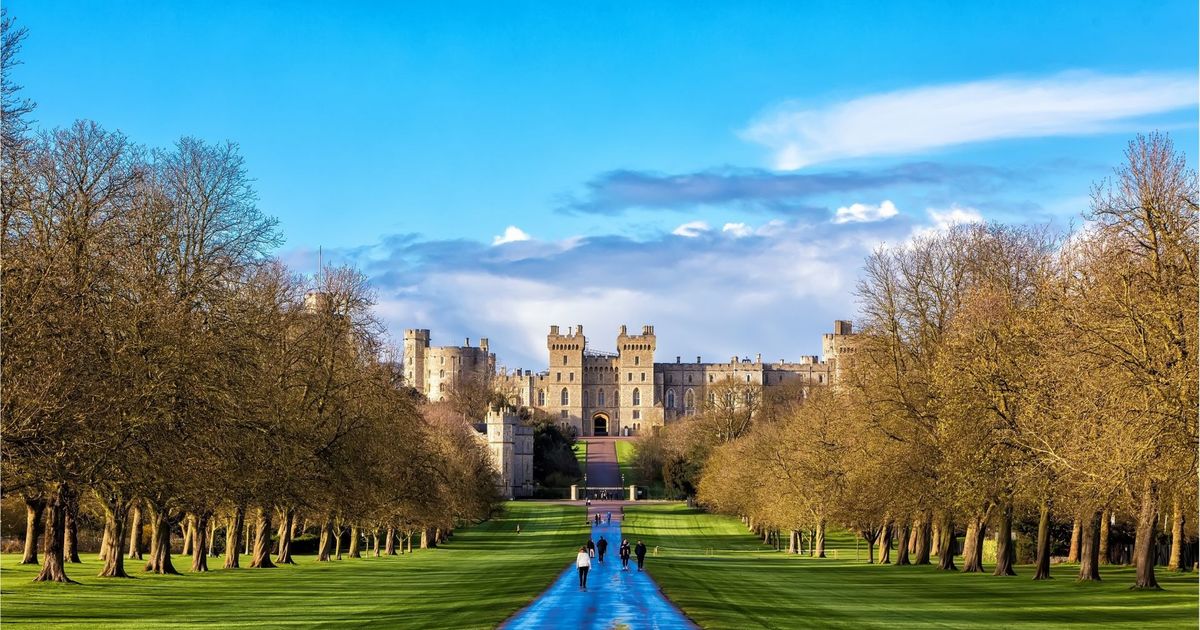 Windsor Castle, Stonehenge and Oxford Tour tickets | VisitBritain