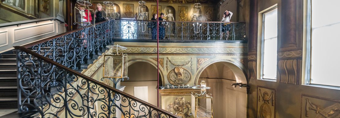 Kensington_Palace_King_Stairs