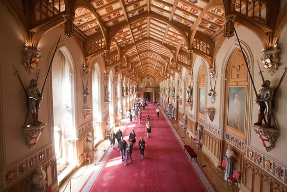 Windsor_Castle_St_George's_Hall_Interior_View