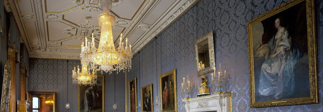Windsor_Castle_The_Queen's_Gallery_Interior_View