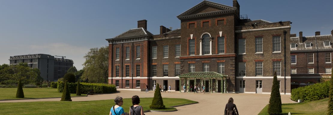 Visitors entering Kensington Palace