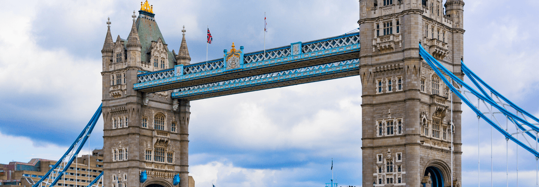 full view of the Tower Bridge in daytime