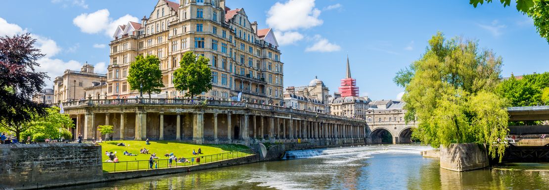 Windsor Castle, Bath and Stonehenge Tour _ Golden Tours _ Bath 2