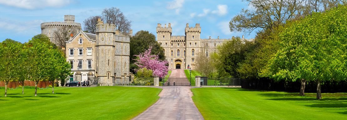 Windsor Castle, Bath and Stonehenge Tour _ Golden Tours _ Windsor Castle 3
