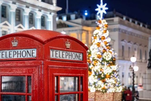 London by Night with Christmas Lights Tour - Golden Tours 03.jpg