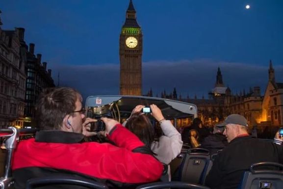 London by Night with Christmas Lights Tour - Golden Tours 04.jpg