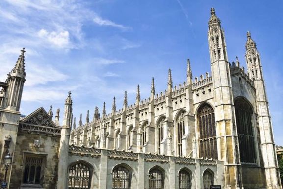 Oxford and Cambridge Tour - Golden Tours 06.jpg