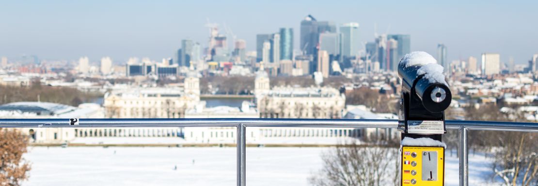 Canterbury, Dover and Greenwich Tour with Christmas Lunch _ Golden Tours _ Snow in Greenwich and view over the city
