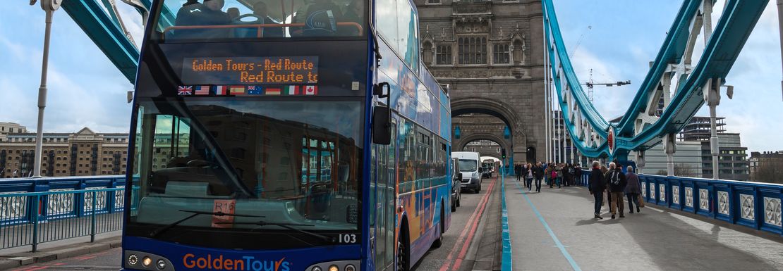 Christmas Day in London Hop-On Hop-Off Bus Tour _ Golden Tours 3