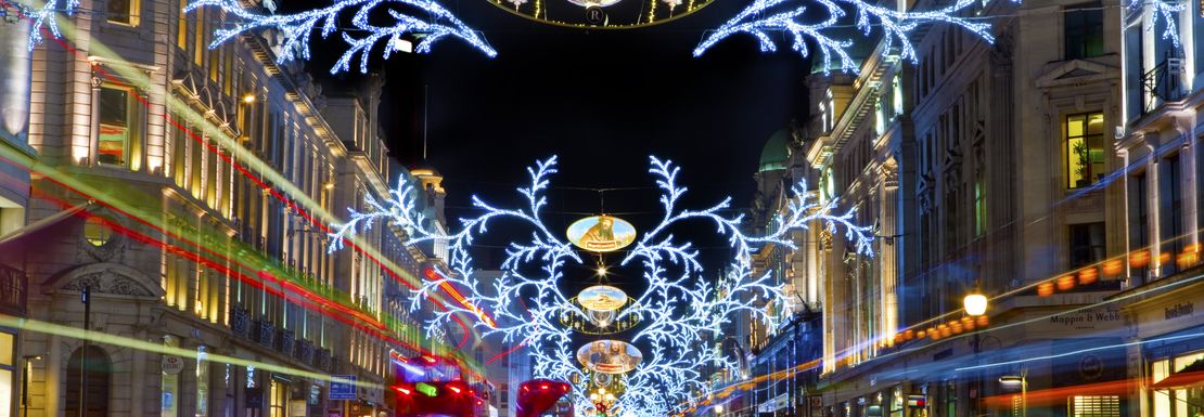 Christmas Eve in London Tour with Dinner and Midnight Mass _ Golden Tours 4