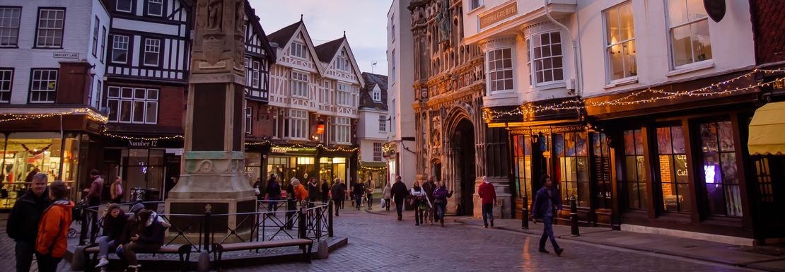 Leeds Castle, Canterbury Market, Dover and Greenwich w Free Lunch Pack on Christmas Eve _ Golden Tours 5