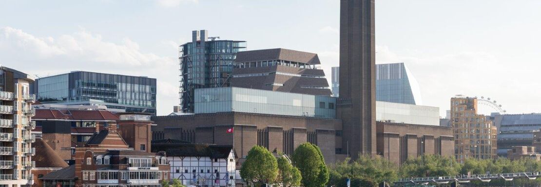 The Tate Modern photographed across the river Thames