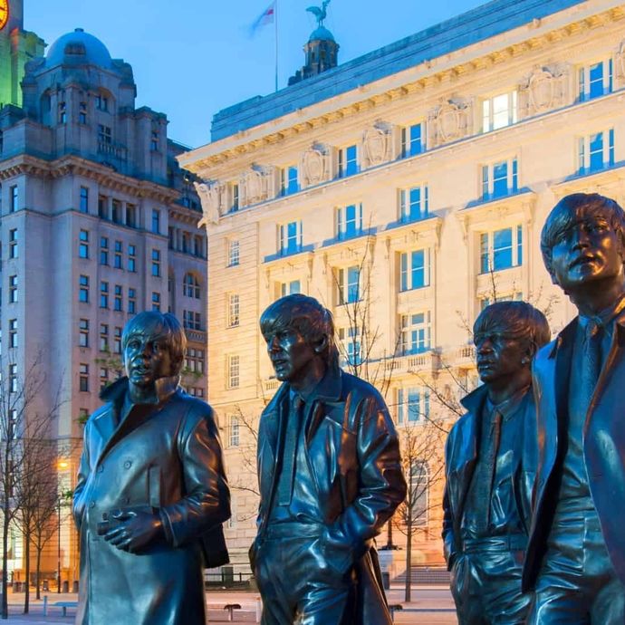 Liverpool_and_ The_Beatles_Rail_Tour_First_Class